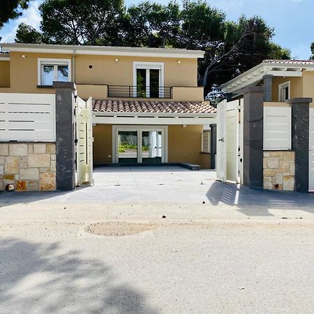 Appartamento Nuova Residenza dei 7 Pini a pochi passi dal mare Porto Pino Esterno foto